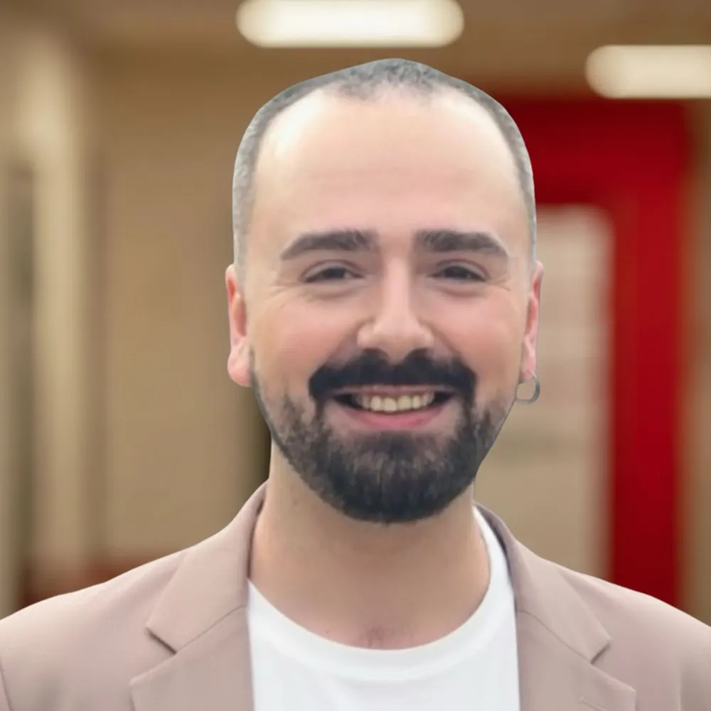 Bradley Odd, Head of social